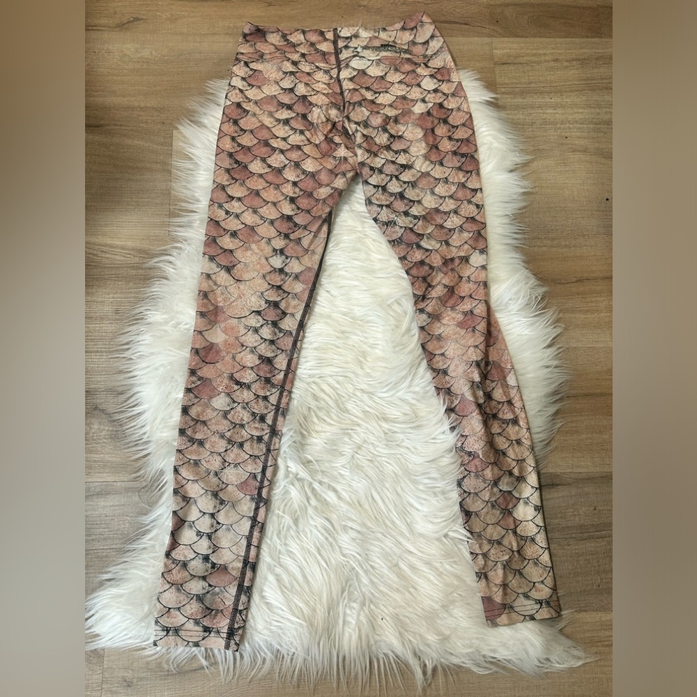 Eagle Rock Werkshop Gold Scales Full Length Triathlon Leggings View 4